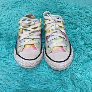 Girl’s Converse